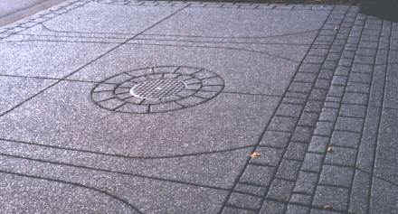 Pattern around drain